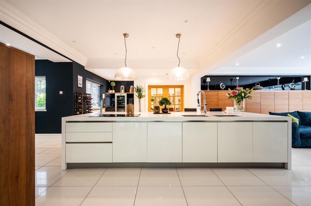 Additional image 13 of 5 bed detached house for saleDore Road, Sheffield S17