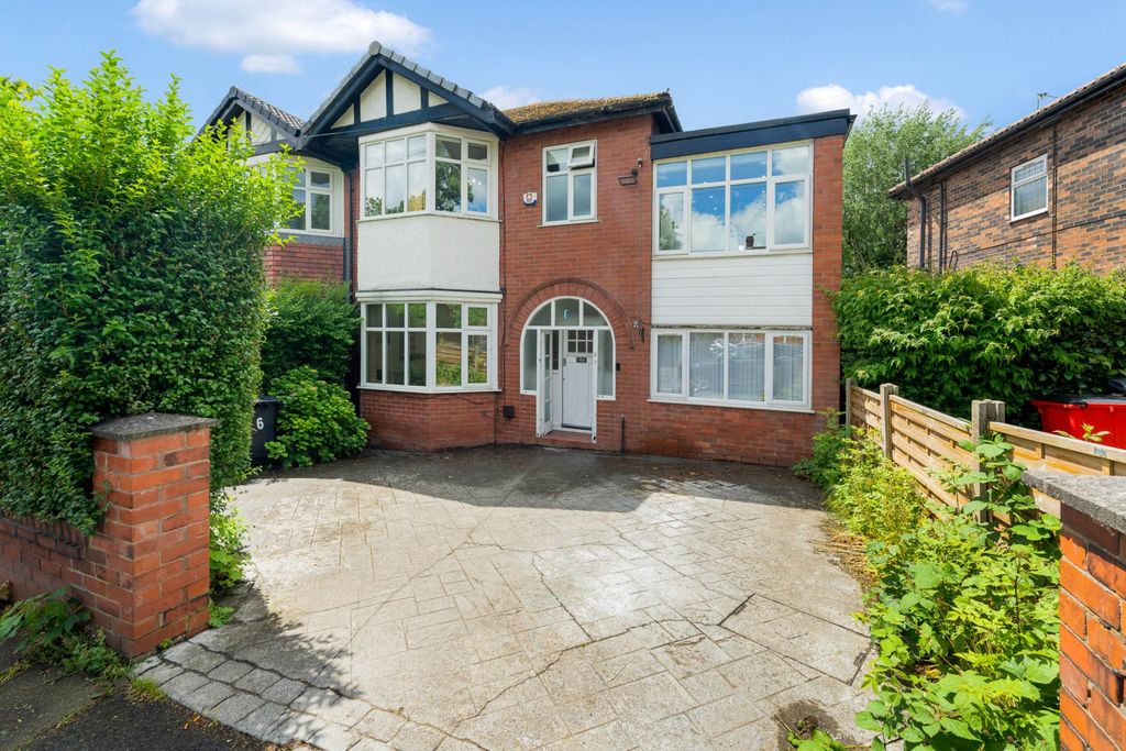 Property photo 1 of 26