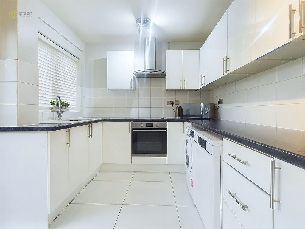 Property photo 3 of 31