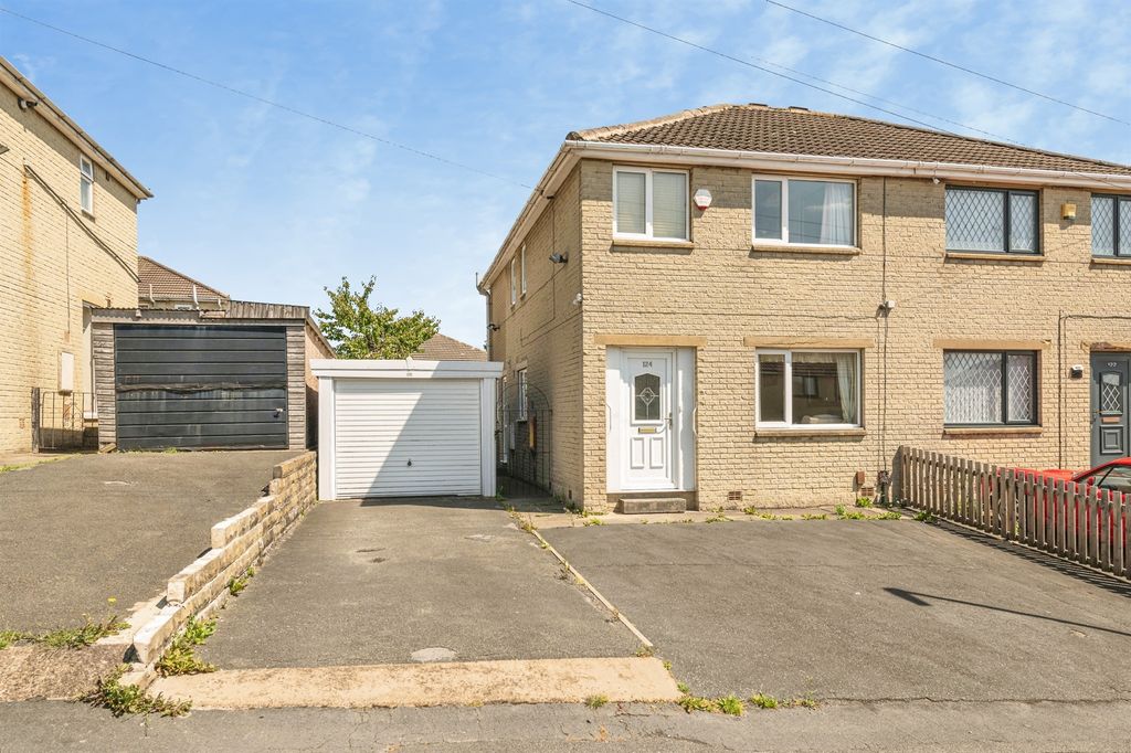 Property photo 1 of 18
