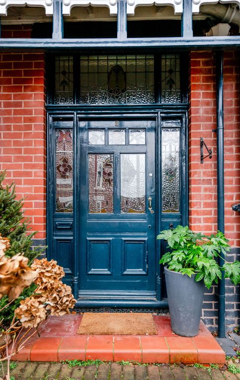 Property photo 3 of 38