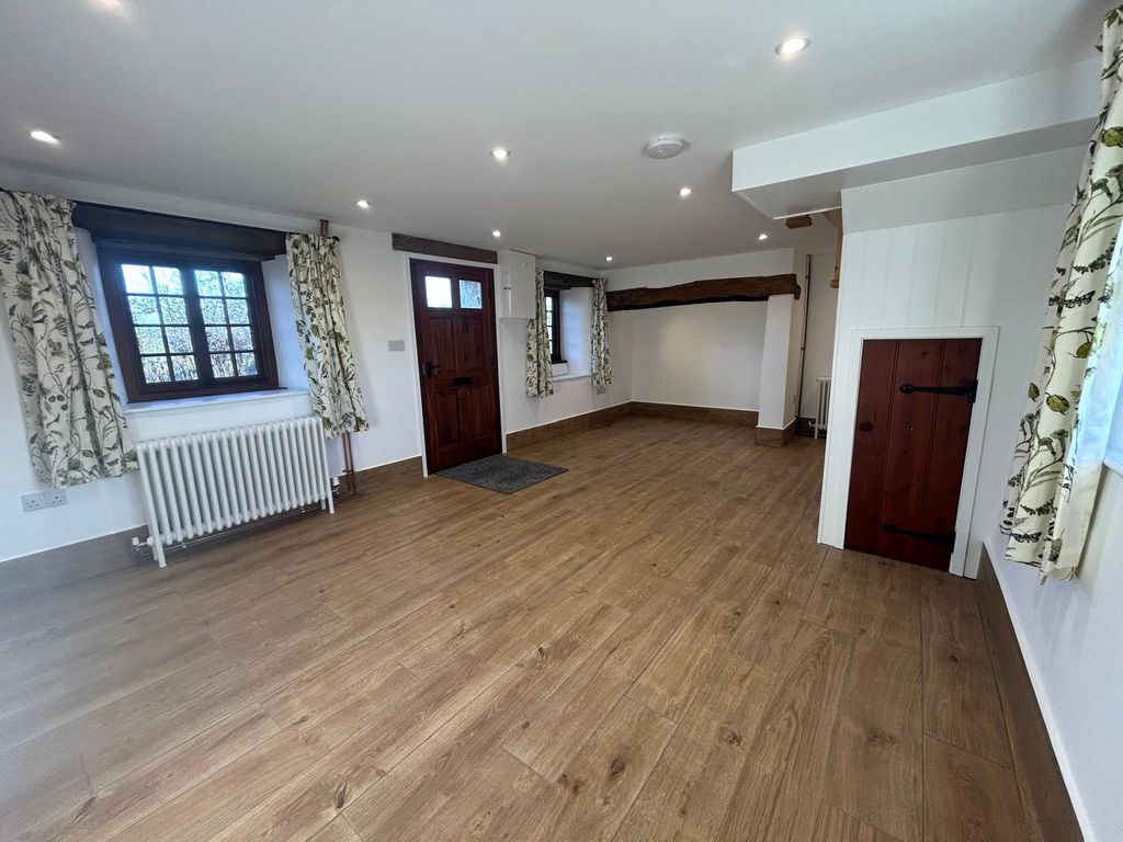 Property photo 2 of 13 Picture No. 22