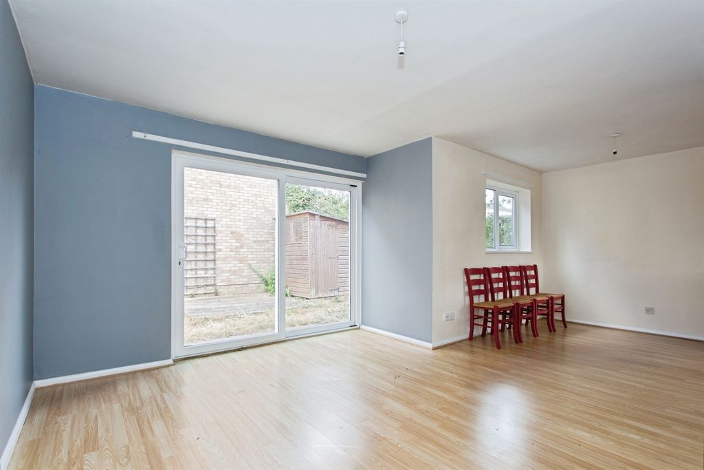 Property photo 3 of 15
