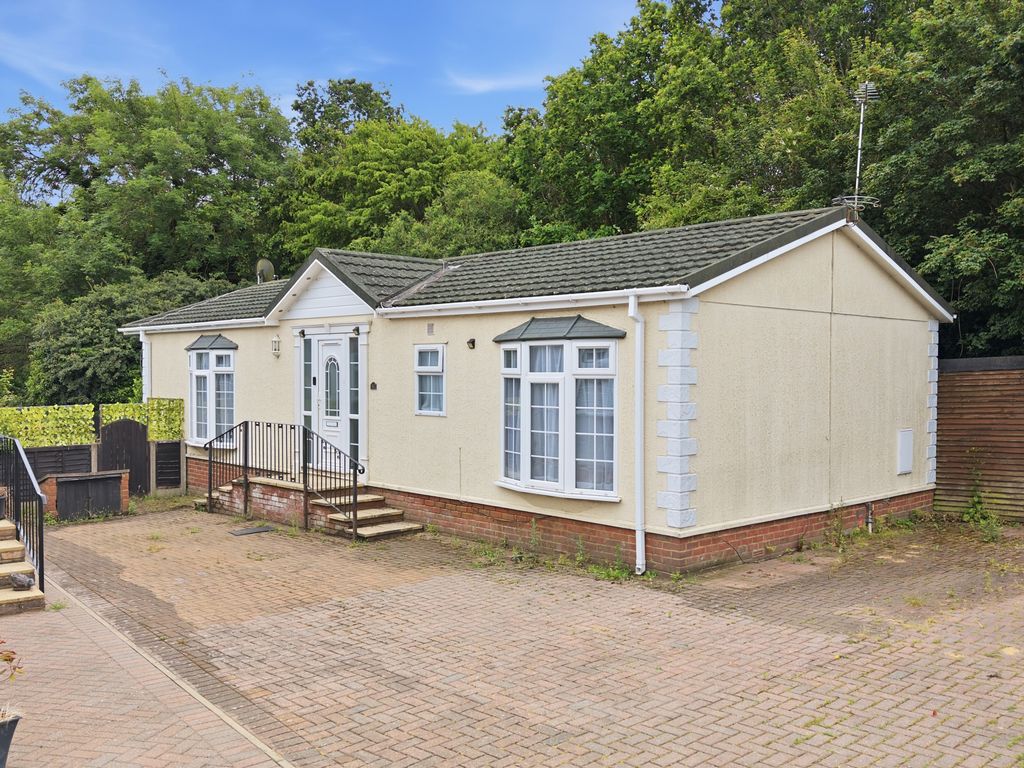 Property photo 1 of 20