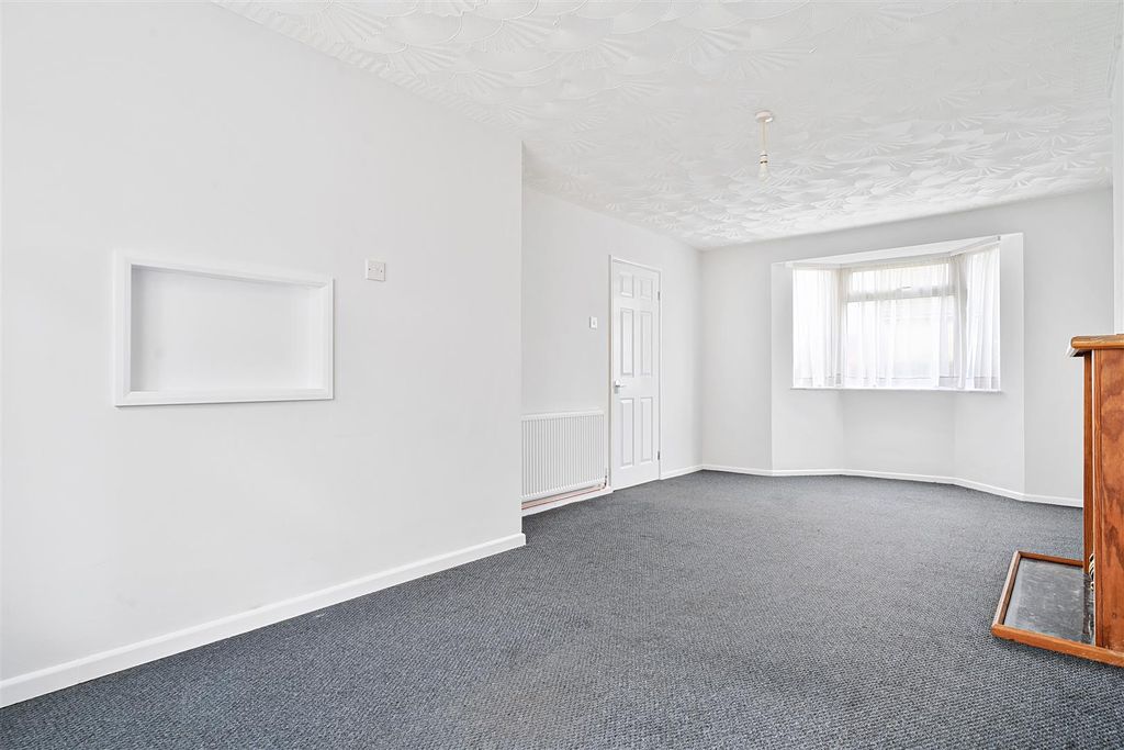 Property photo 3 of 13 1422629-9-69A6d74c492Aa-Arw-1.Jpg