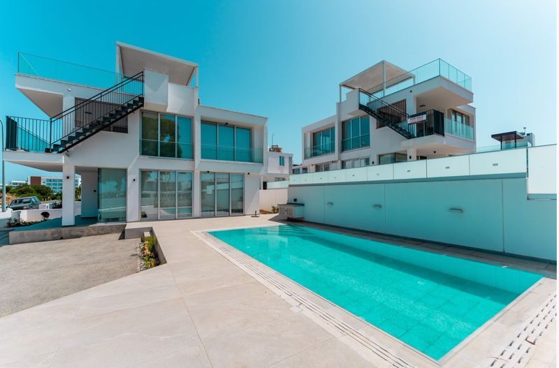Property photo 2 of 18 Type B Villa And...