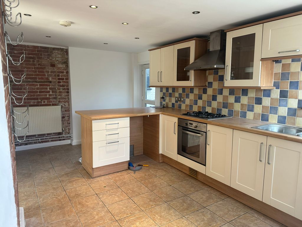 Property photo 3 of 12 Img_5360