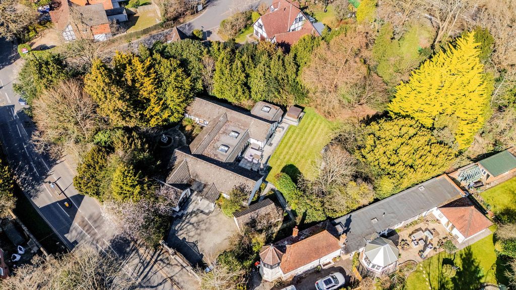 Additional image 18 of 5 bed detached house for saleStation Road, Lingfield RH7
