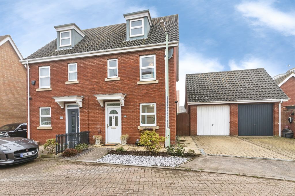 Property photo 1 of 18