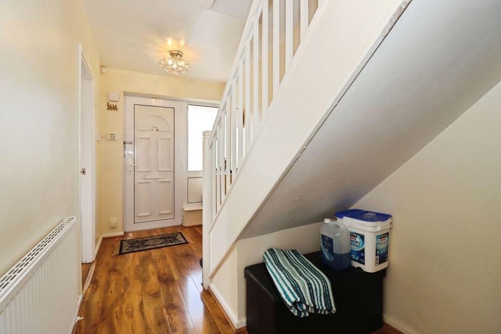 Property photo 3 of 15 Pbox-Img.Jpg