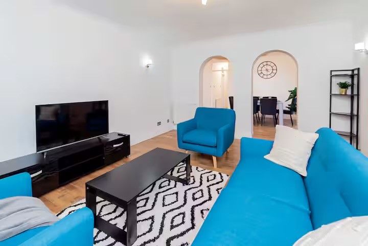 Property photo 3 of 11