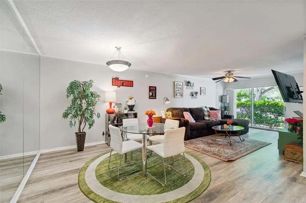 Property photo 3 of 20 <Alttext/>