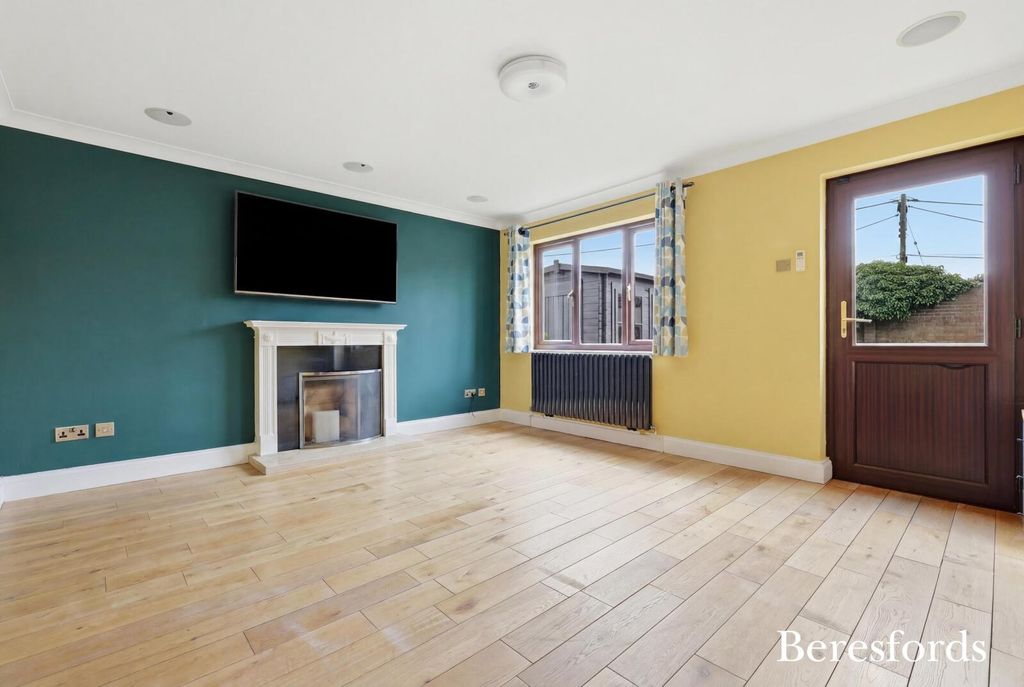Property photo 2 of 20 Picture No. 06