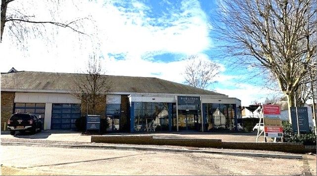 Property photo 1 of 3