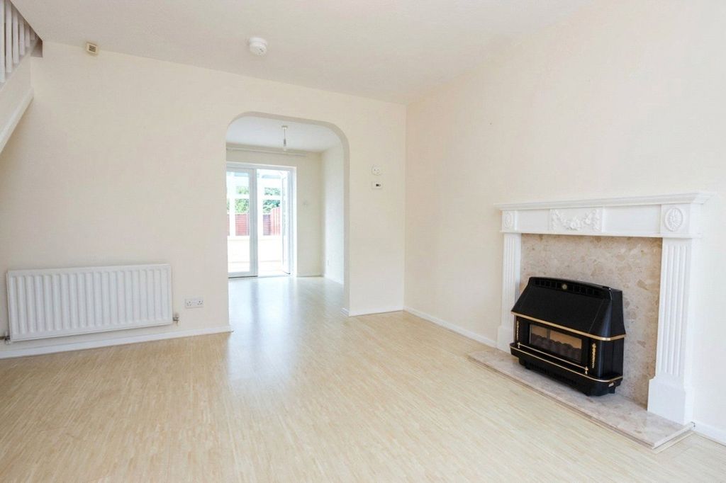 Property photo 2 of 16 Picture No. 30
