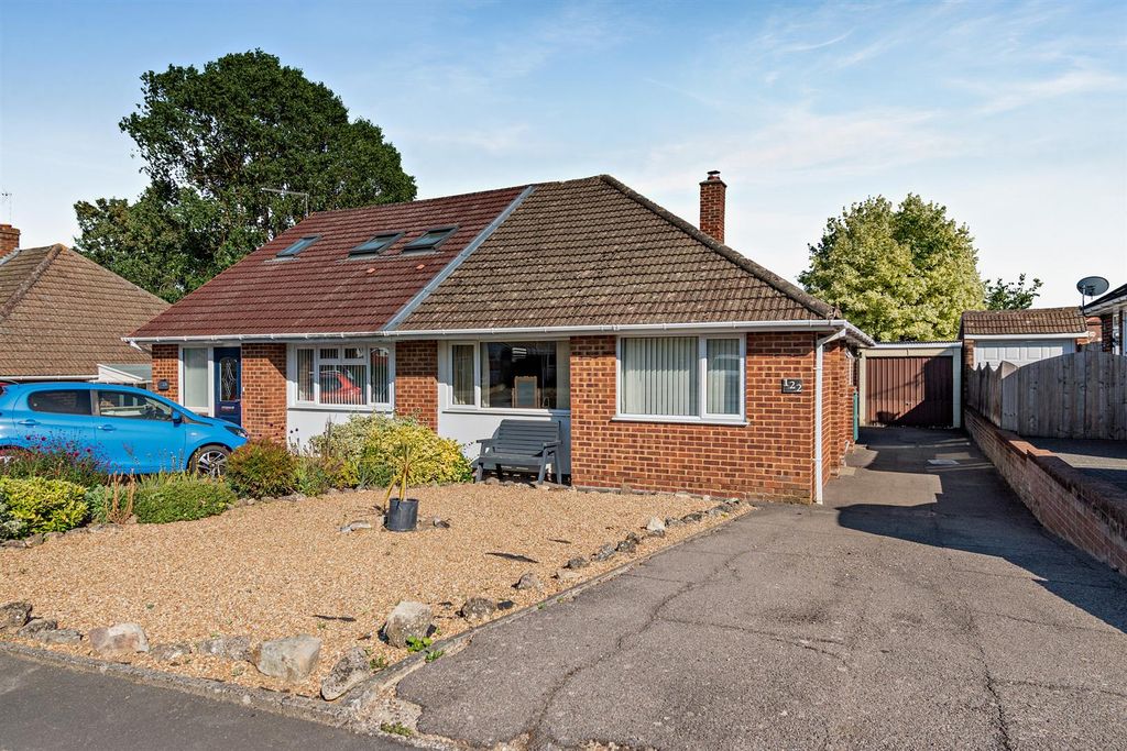 Property photo 1 of 15 8698237-Exterior01-800.Jpg