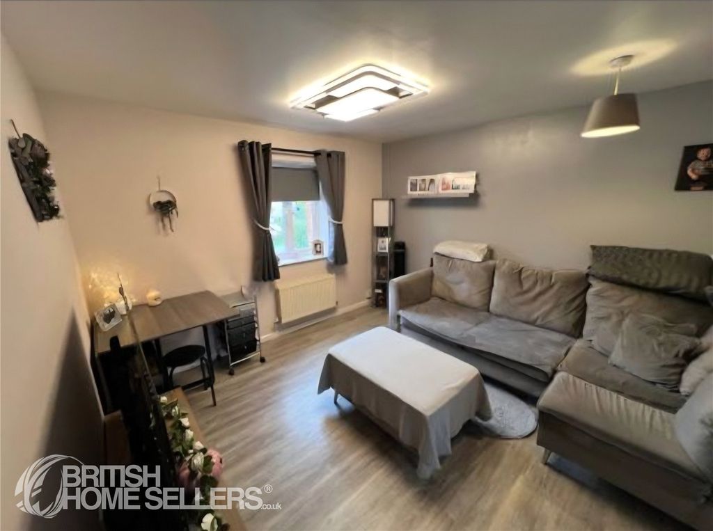 Property photo 3 of 13 Picture No. 11