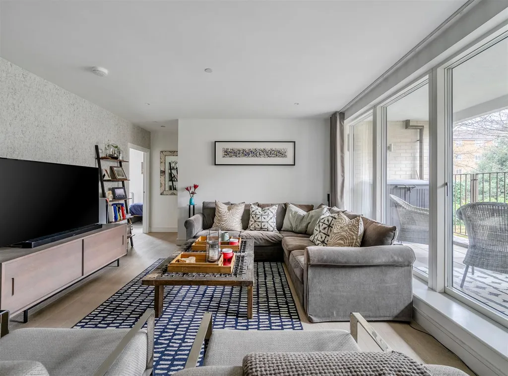 The Avenue, London NW6 - View 3