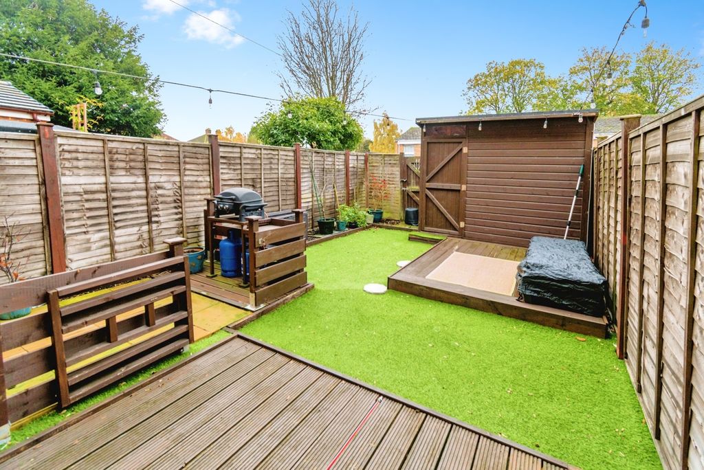 Property photo 2 of 16 Photo