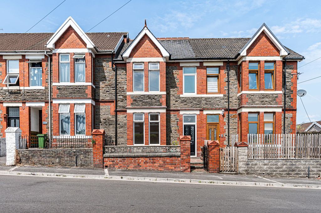 Property photo 1 of 35