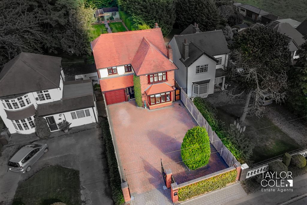 Property photo 2 of 42