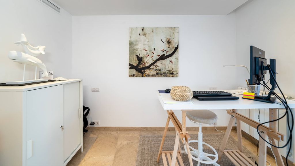 Property photo 3 of 18 73708 Web-11.Jpg