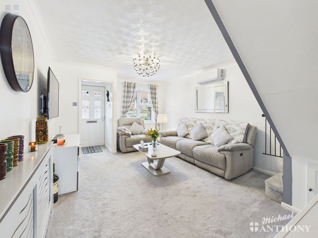 Property photo 2 of 19 4Bed36326F9249Caa432c28d7E180429_80_Cam03852G0-Pr0525-Still018