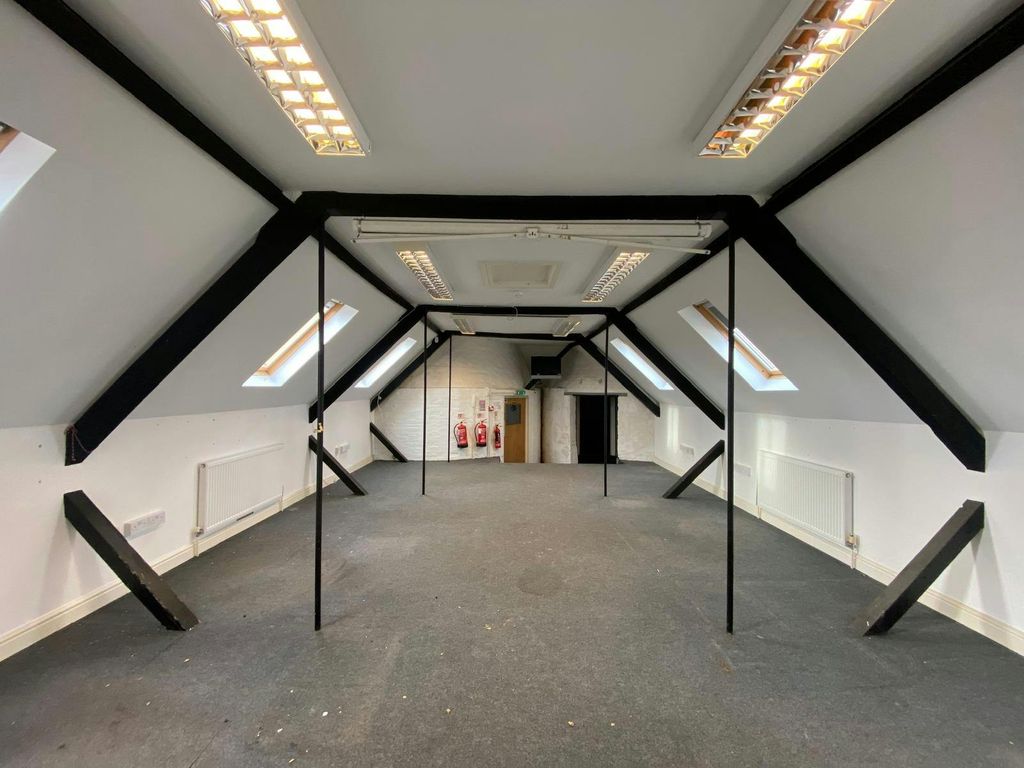 Property photo 2 of 6 Ea318d0Da3B94B59Bd41c72E1c6885B7.Jpg