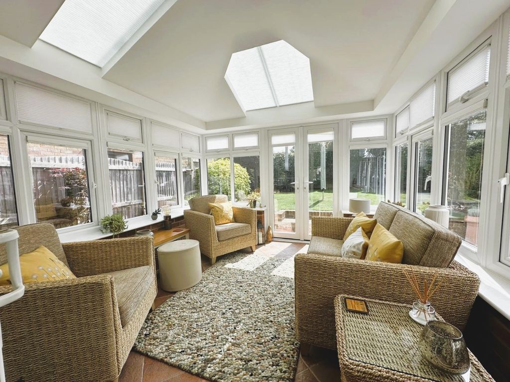 Property photo 2 of 11 2951035