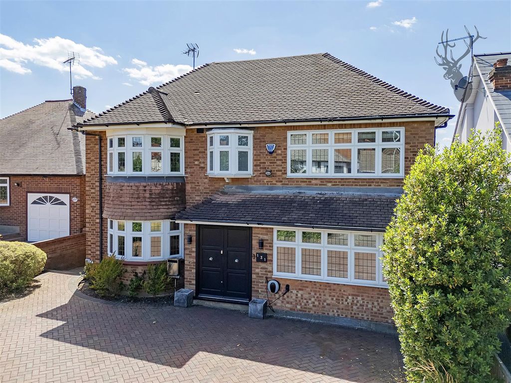 Property photo 1 of 31
