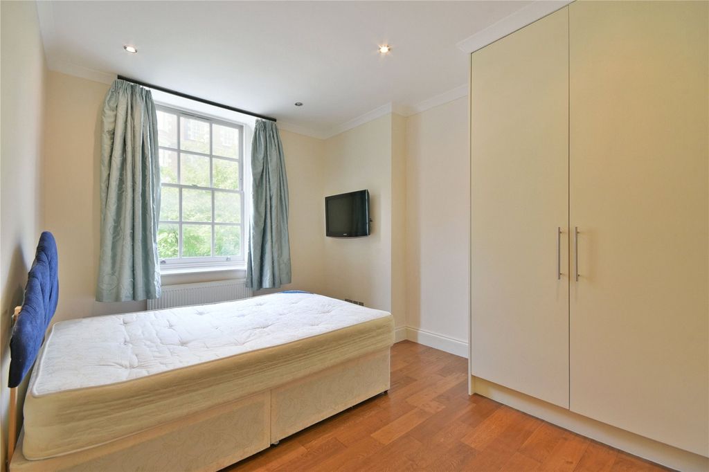 Property photo 3 of 11 Picture No. 15