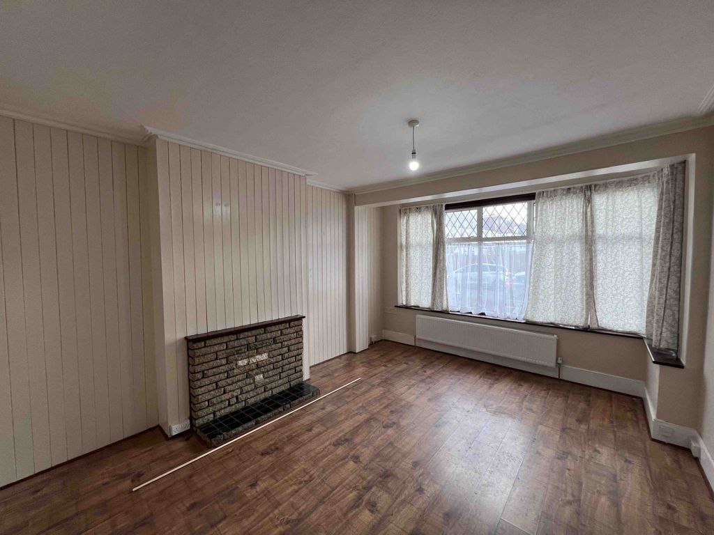 Property photo 2 of 9 Living Room