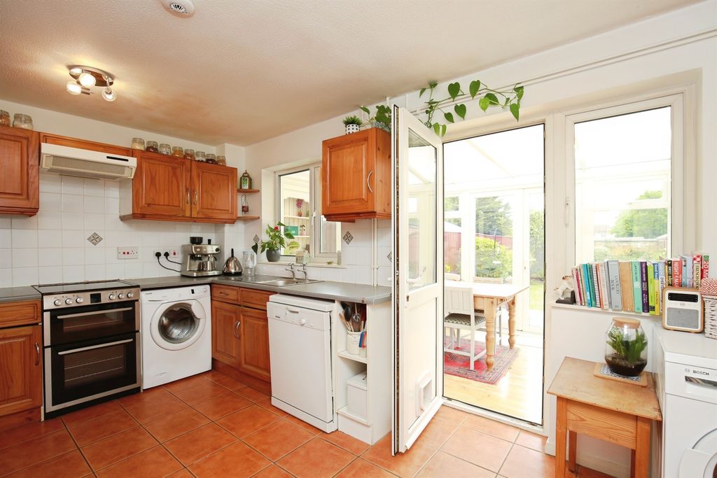 Property photo 3 of 17