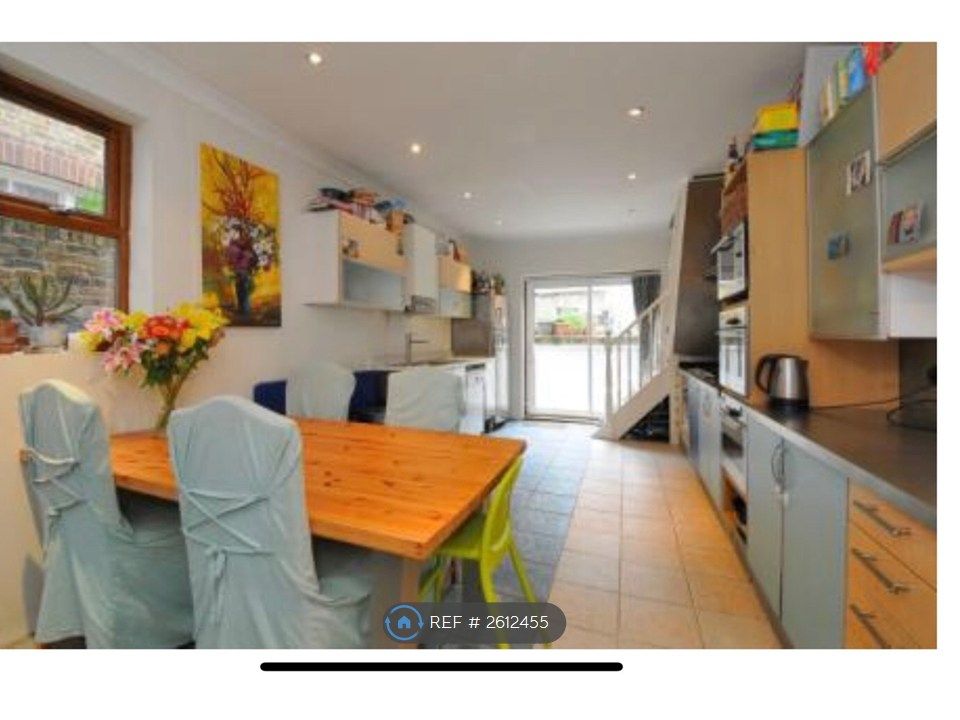 Property photo 3 of 5