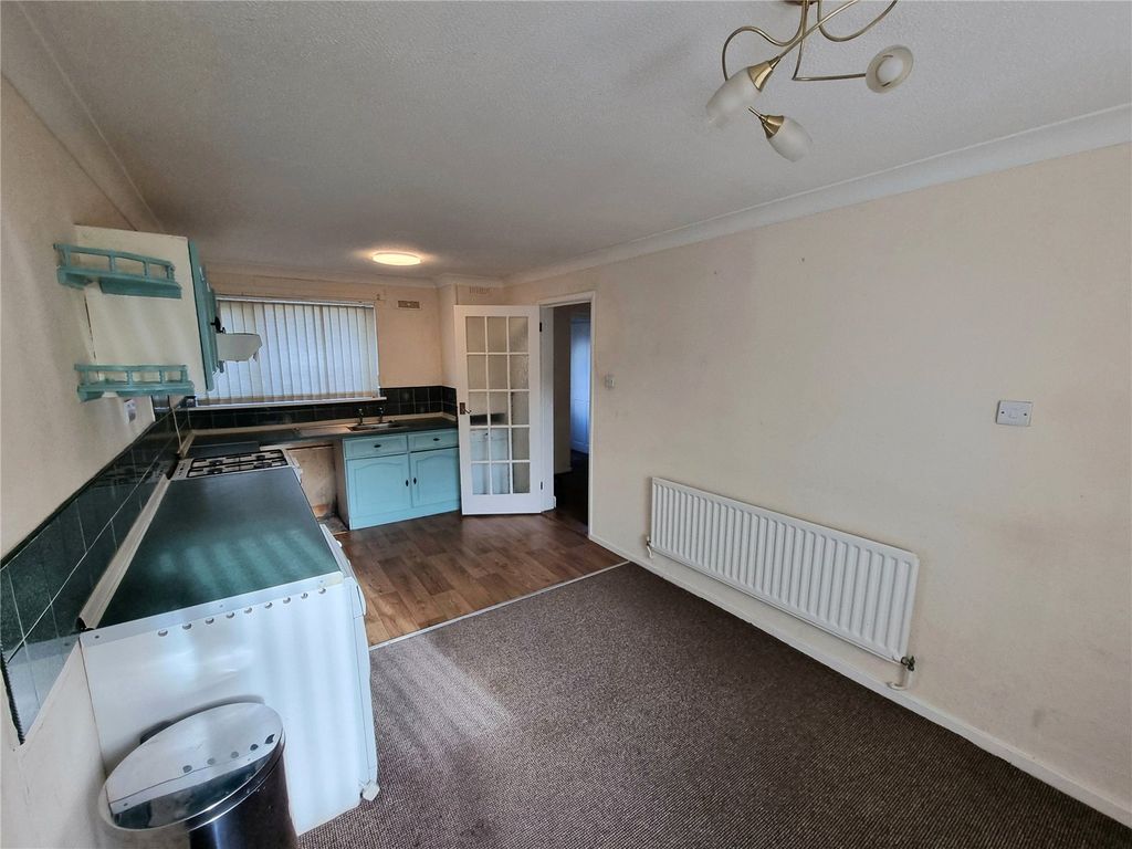 Property photo 2 of 17 Picture No. 19