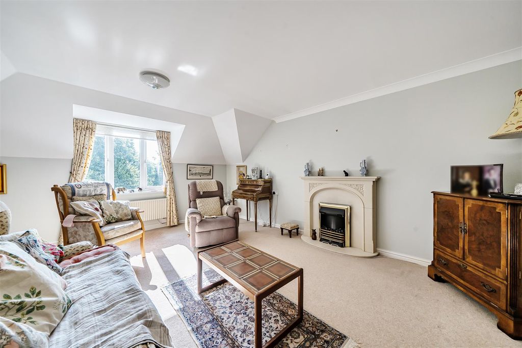 Property photo 2 of 13 Sitting Room
