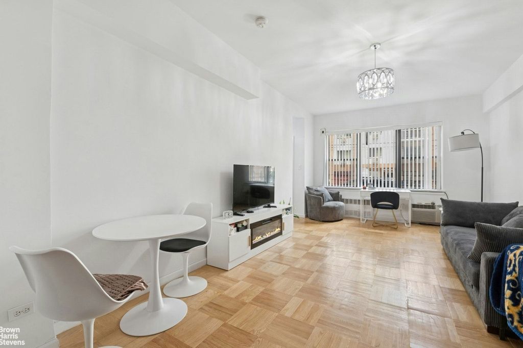 Property photo 2 of 17 <Alttext/>