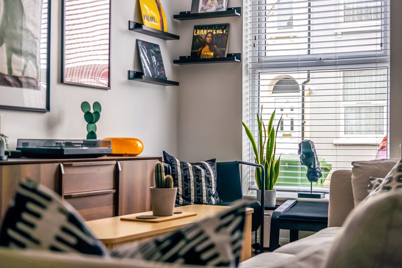 Property photo 3 of 26 .