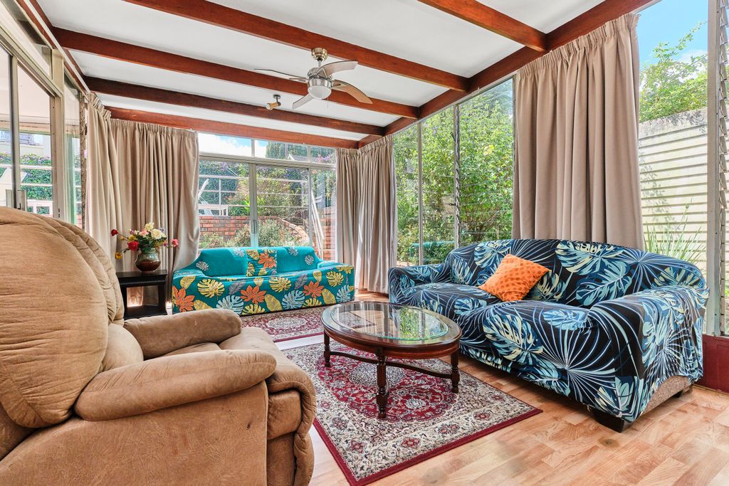 Property photo 2 of 21