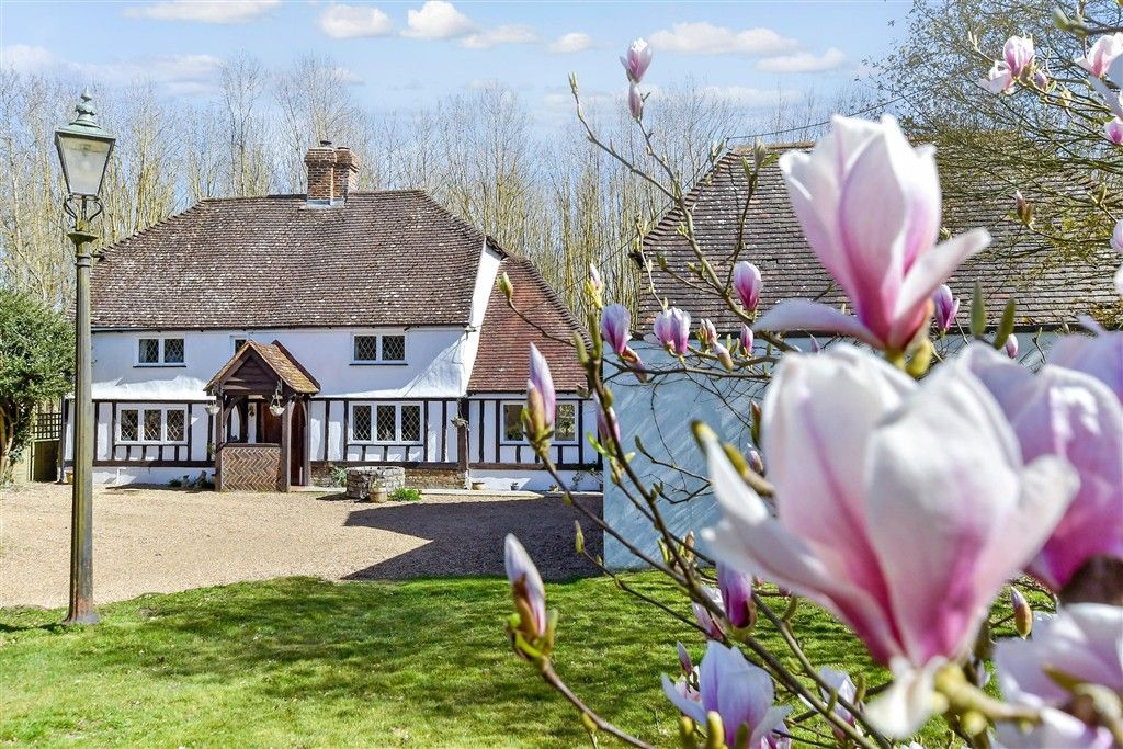 Property photo 2 of 26 External Lifestyle Photograph