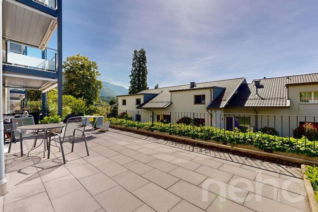 Property photo 3 of 11