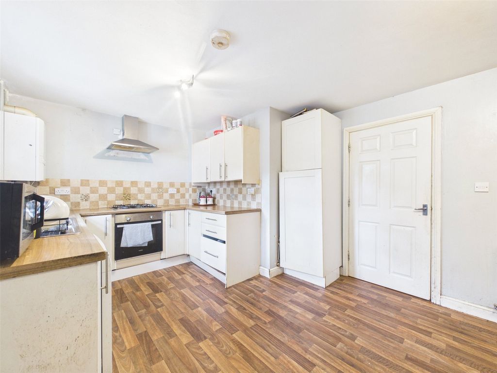 Property photo 2 of 13 Picture No. 04