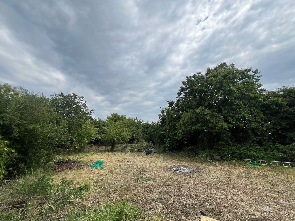 Property photo 2 of 12