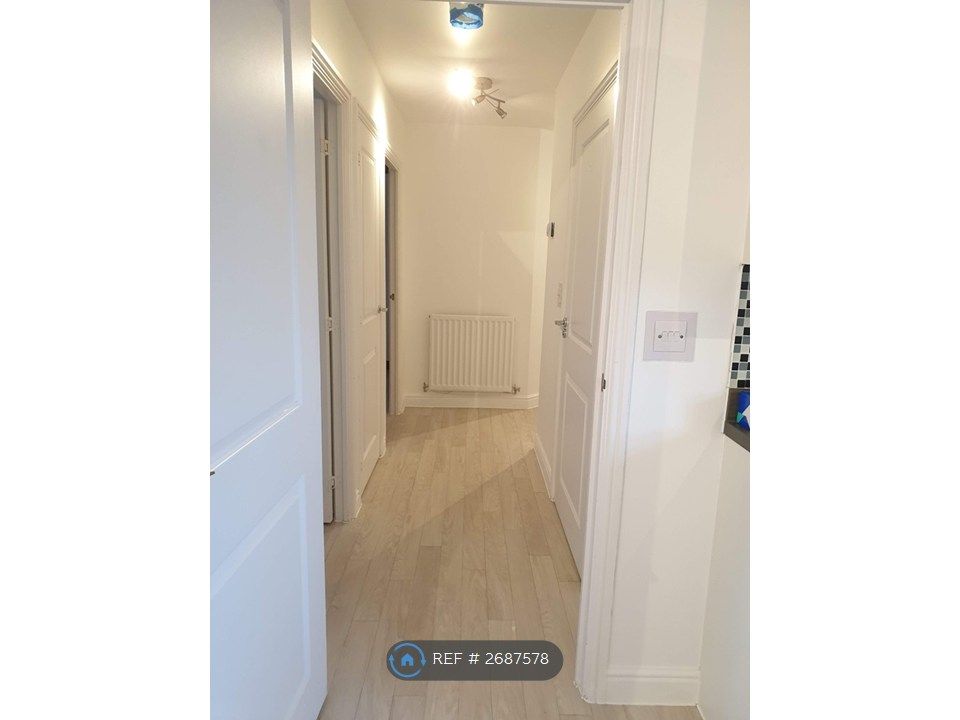 Property photo 3 of 25 Hallway - 3