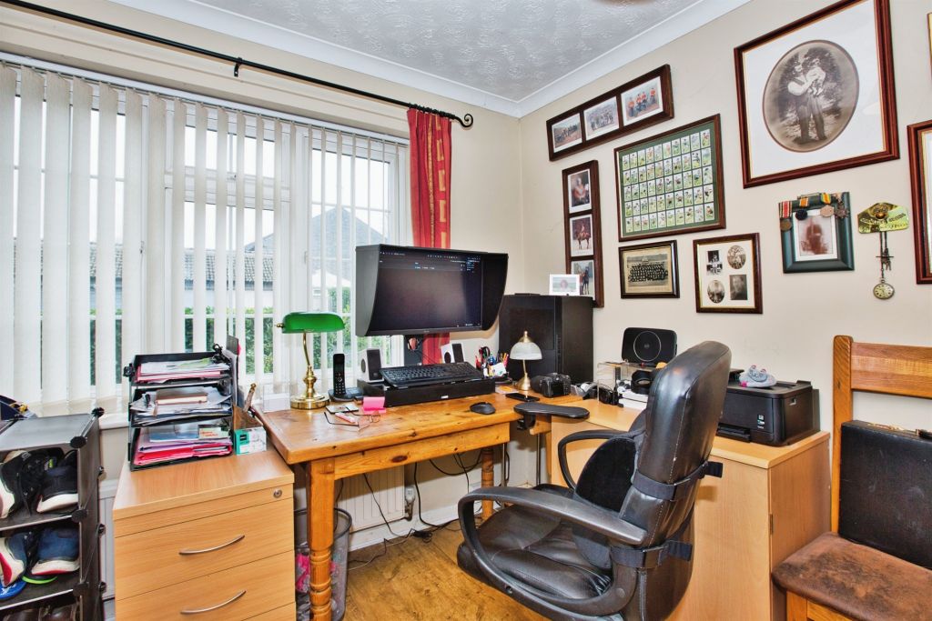 Property photo 3 of 18
