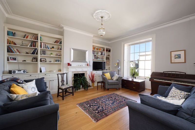 Property photo 3 of 30 Sitting Room