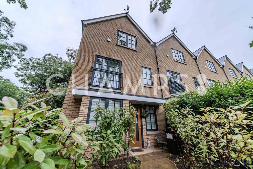 Property photo 1 of 18 4Bed For Rent In Lawrie Park Crescent
