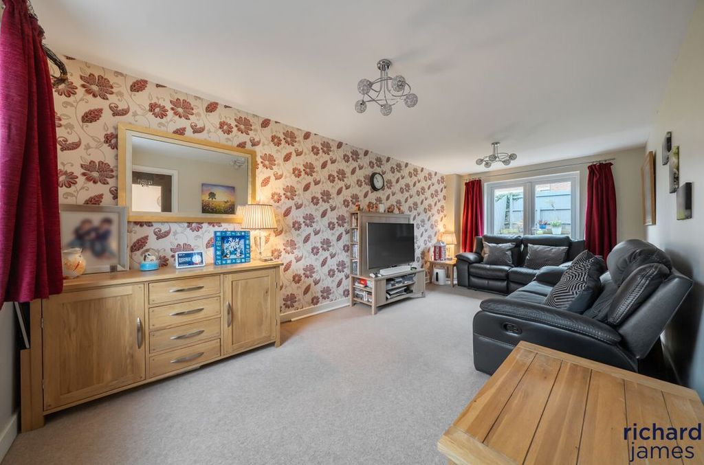 Property photo 3 of 22 26690Ab3c20d49169B31Af7E9Ecc0E21