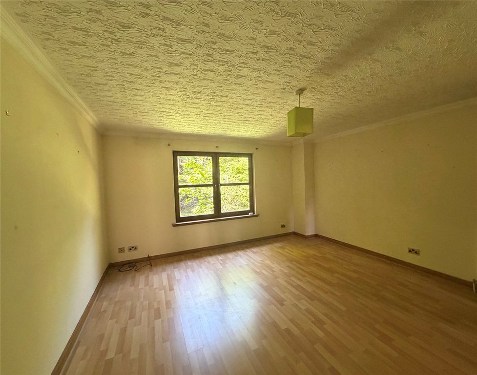 Property photo 3 of 10 Picture No. 24