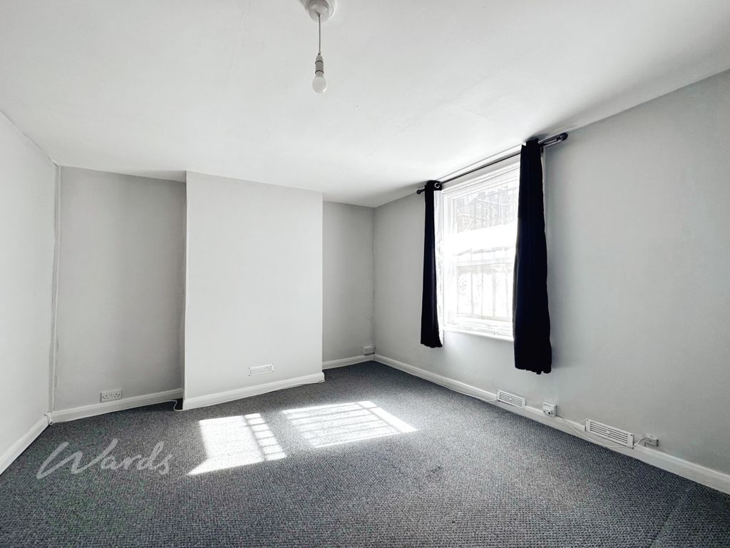 Property photo 3 of 6 Vale Bm Bedroom